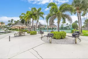 7700 Sun Island Dr S, South Pasadena, FL 33707 - Photo 21