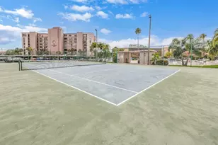 7700 Sun Island Dr S, South Pasadena, FL 33707 - Photo 17