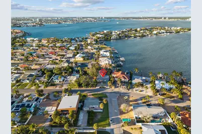 284 44th Avenue, Saint Pete Beach, FL 33706 - Photo 5