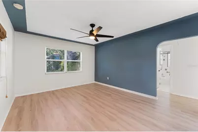 4939 Woodland Drive, Saint Petersburg, FL 33708 - Photo 7