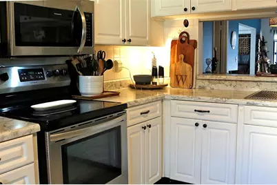 8804 40th Lane N, Pinellas Park, FL 33782 - Photo 9