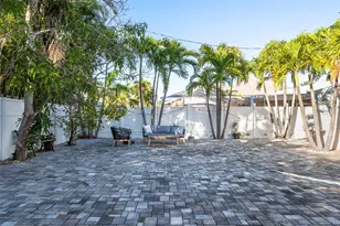 2710 Hibiscus Dr W, Belleair Beach, FL 33786 - Photo 55