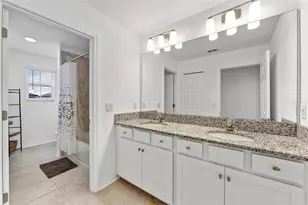 2876 Misty Marble Dr, Zephyrhills, FL 33540 - Photo 17