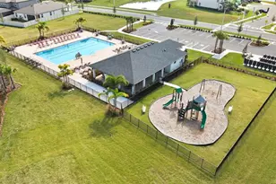 2876 Misty Marble Dr, Zephyrhills, FL 33540 - Photo 31