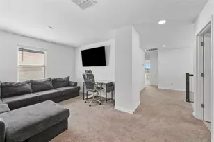 2876 Misty Marble Dr, Zephyrhills, FL 33540 - Photo 11