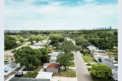 771 Murphy Avenue N, Saint Petersburg, FL 33703 - Photo 21