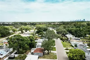 771 Murphy Ave N, Saint Petersburg, FL 33703 - Photo 21