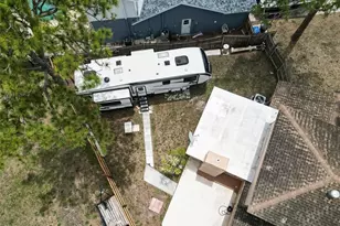 771 Murphy Ave N, Saint Petersburg, FL 33703 - Photo 35