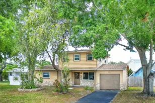 771 Murphy Ave N, Saint Petersburg, FL 33703 - Photo 25