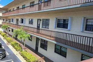 7951 58th Ave N, Saint Petersburg, FL 33709 - Photo 13