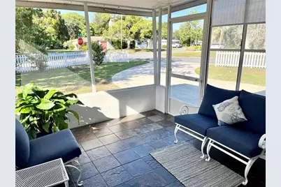 7598 14th Street N, Saint Petersburg, FL 33702 - Photo 3