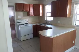 1182 8th St N, Saint Petersburg, FL 33701 - Photo 15