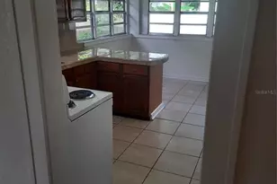 1182 8th St N, Saint Petersburg, FL 33701 - Photo 7