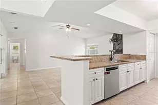 7021 Blossom Ave, Tampa, FL 33614 - Photo 23