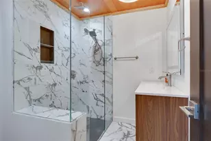 2227 29th St S, Saint Petersburg, FL 33712 - Photo 21