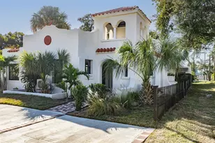 2227 29th St S, Saint Petersburg, FL 33712 - Photo 1