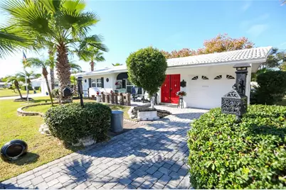 9128 142nd Street, Seminole, FL 33776 - Photo 31