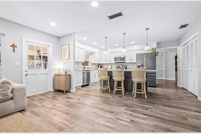 15401 Woodcastle Place, Tampa, FL 33613 - Photo 15