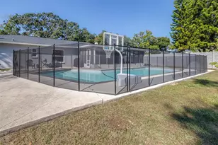 15401 Woodcastle Pl, Tampa, FL 33613 - Photo 37