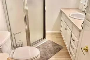 2000 E Bay Dr, Largo, FL 33771 - Photo 7