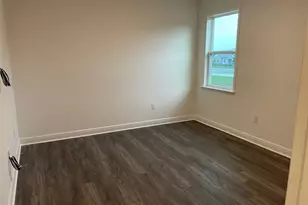 10064 Dolphin Gull Cir, Thonotosassa, FL 33592 - Photo 15