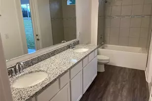 10064 Dolphin Gull Cir, Thonotosassa, FL 33592 - Photo 17