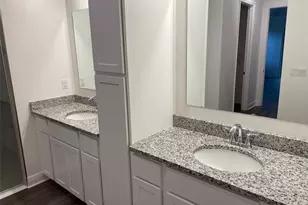 10064 Dolphin Gull Cir, Thonotosassa, FL 33592 - Photo 11