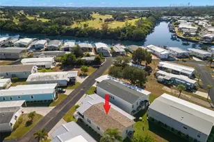 7048 Mt Essex Dr NE, Saint Petersburg, FL 33702 - Photo 29