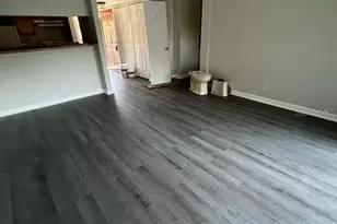 6326 Newtown Cir, Tampa, FL 33615 - Photo 13