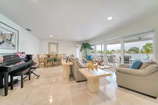 206 Poinciana Ln, Largo, FL 33770 - Photo 9