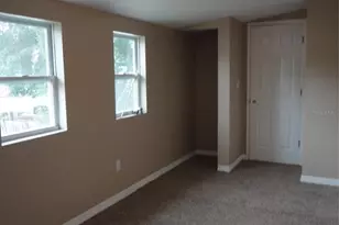 2735 41st Ave N, Saint Petersburg, FL 33714 - Photo 13
