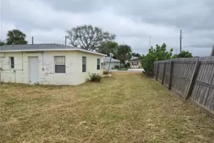 14140 E Parsley Dr, Madeira Beach, FL 33708 - Photo 7