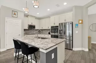 19323 Hawk Vly Dr, Tampa, FL 33647 - Photo 5