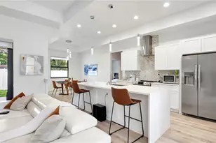 306 E Clay Ave, Brandon, FL 33510 - Photo 3