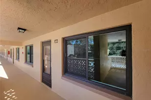 5080 Locust St NE, Saint Petersburg, FL 33703 - Photo 3