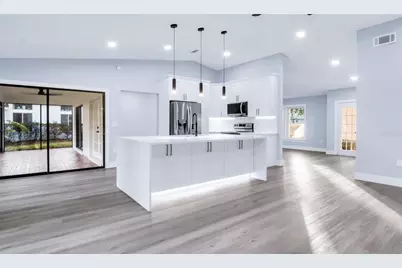 1007 NW 82nd Street, Bradenton, FL 34209 - Photo 3