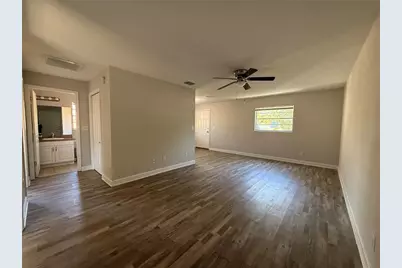 5839 12th Street, Zephyrhills, FL 33542 - Photo 7