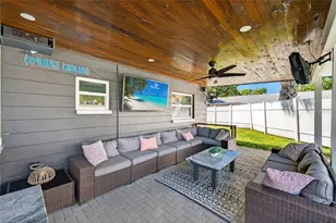 513 Dolphin Ave SE, Saint Petersburg, FL 33705 - Photo 35