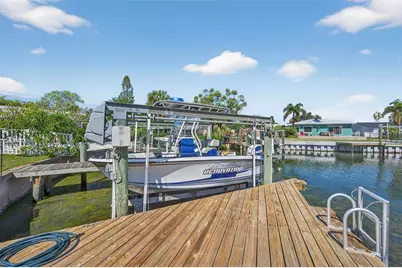 513 Dolphin Avenue SE, Saint Petersburg, FL 33705 - Photo 49