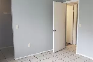 305 E Wellington Ct, Tampa, FL 33604 - Photo 13