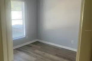 10305 Fernglen Pl, Tampa, FL 33624 - Photo 13