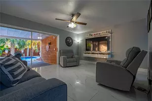 5124 Springwood Dr, Tampa, FL 33624 - Photo 5