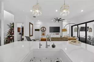 1128 Seagrape Dr, Ruskin, FL 33570 - Photo 31