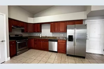 225 David Walker Drive #C5, Tavares, FL 32778 - Photo 19