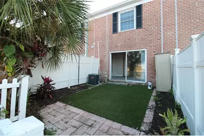 2537 Cedar Cypress Court, Tampa, FL 33618 - Photo 11