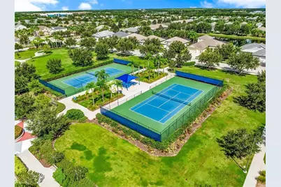 4911 Boston Common Glen, Lakewood Ranch, FL 34211 - Photo 9