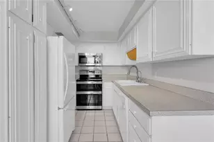 9495 Blind Pass Rd, Saint Pete Beach, FL 33706 - Photo 13