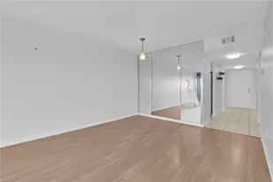 9495 Blind Pass Rd, Saint Pete Beach, FL 33706 - Photo 11