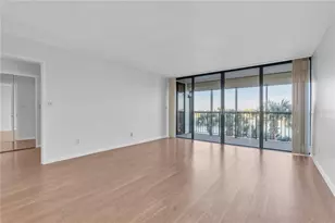 9495 Blind Pass Rd, Saint Pete Beach, FL 33706 - Photo 9