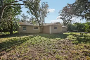 204 E Shell Point Rd, Ruskin, FL 33570 - Photo 39